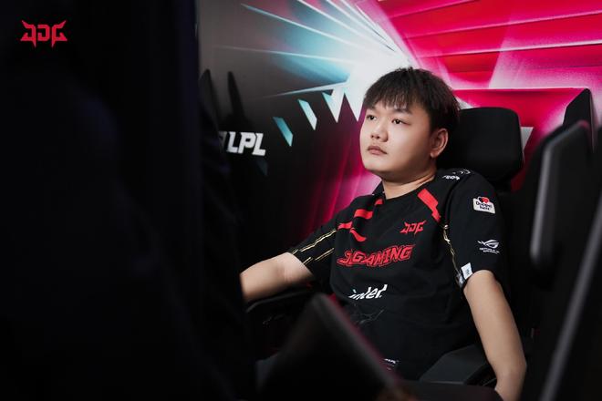 更折射出比 更折射出比