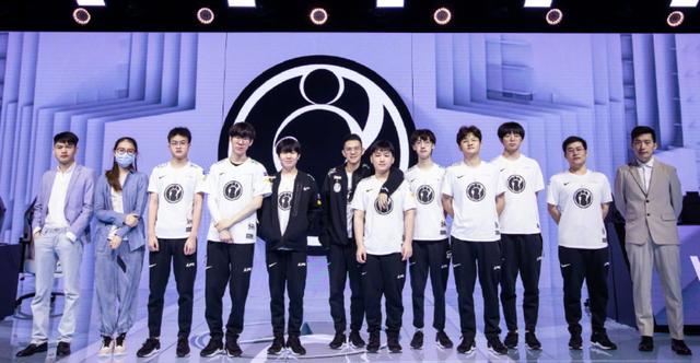 球員送到適 球員送到適