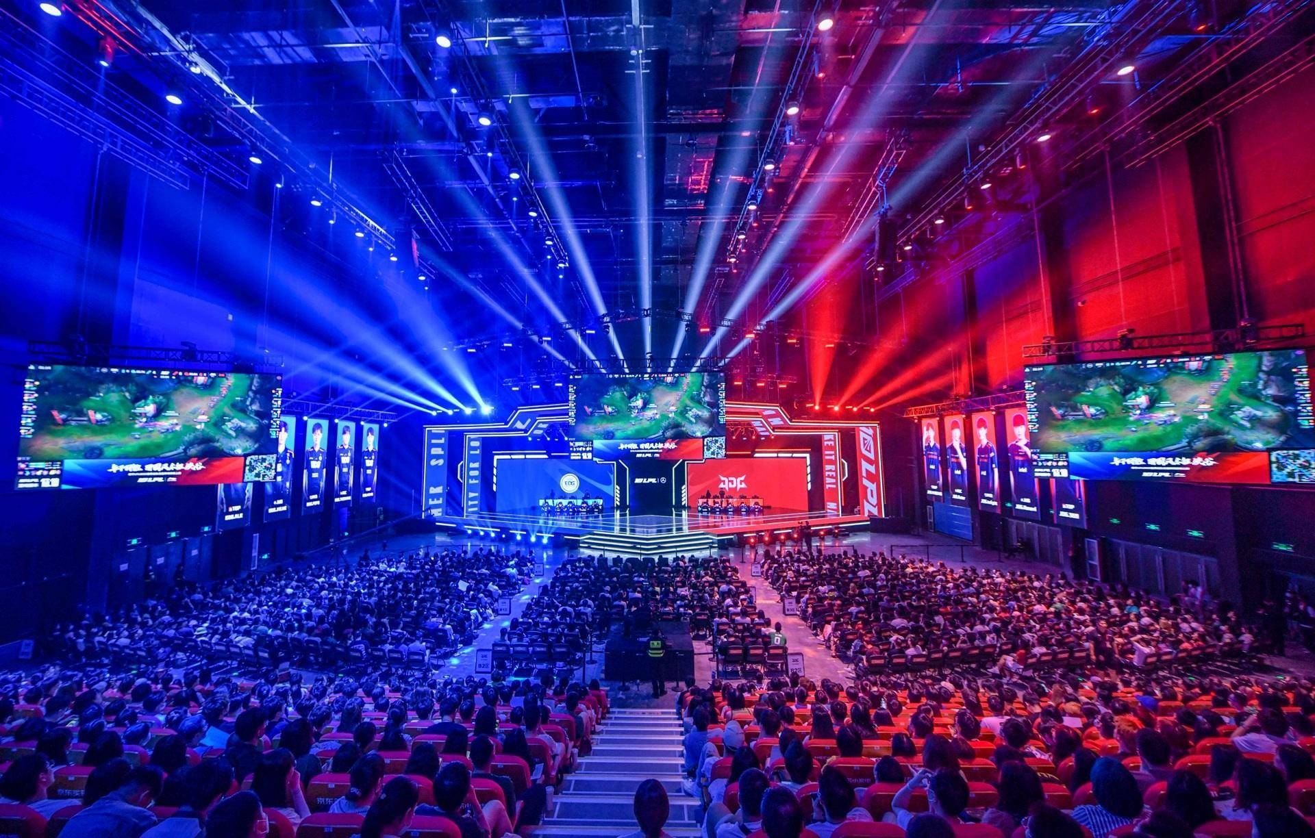 练王博在赛 练王博在赛