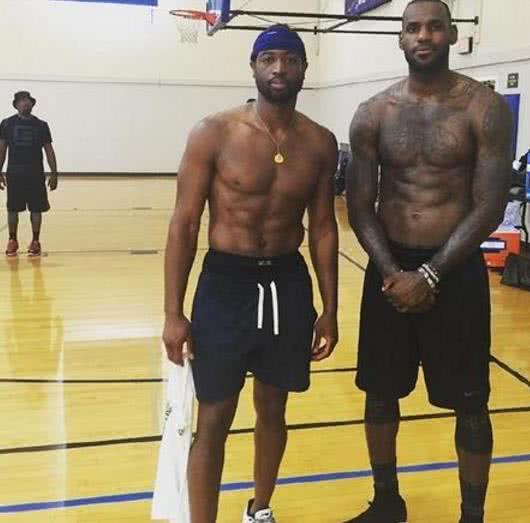 赛场占据优 赛场占据优